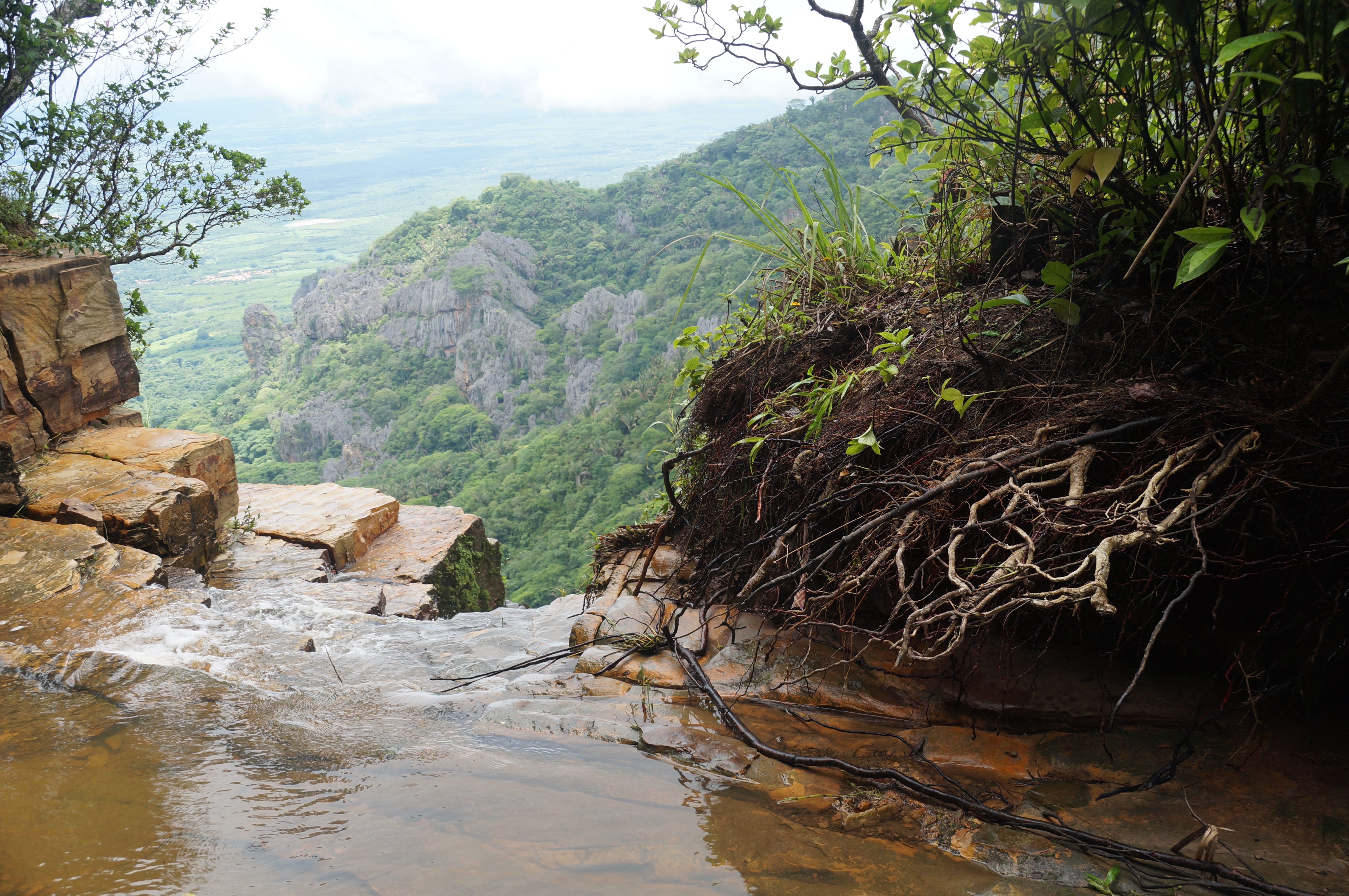 Quedas d'água, cachoeiras e trilhas ecológicas em Ubajara, Serra da Ibiapaba